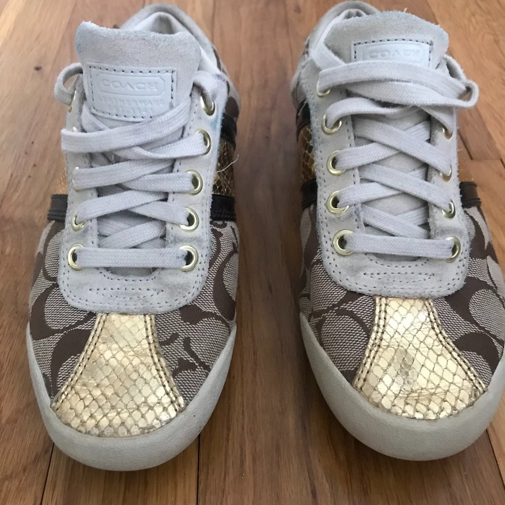 Ladies Coach Meagan Signature Fashion Sneakers 6 M Khaki Gold Lace Up Flats